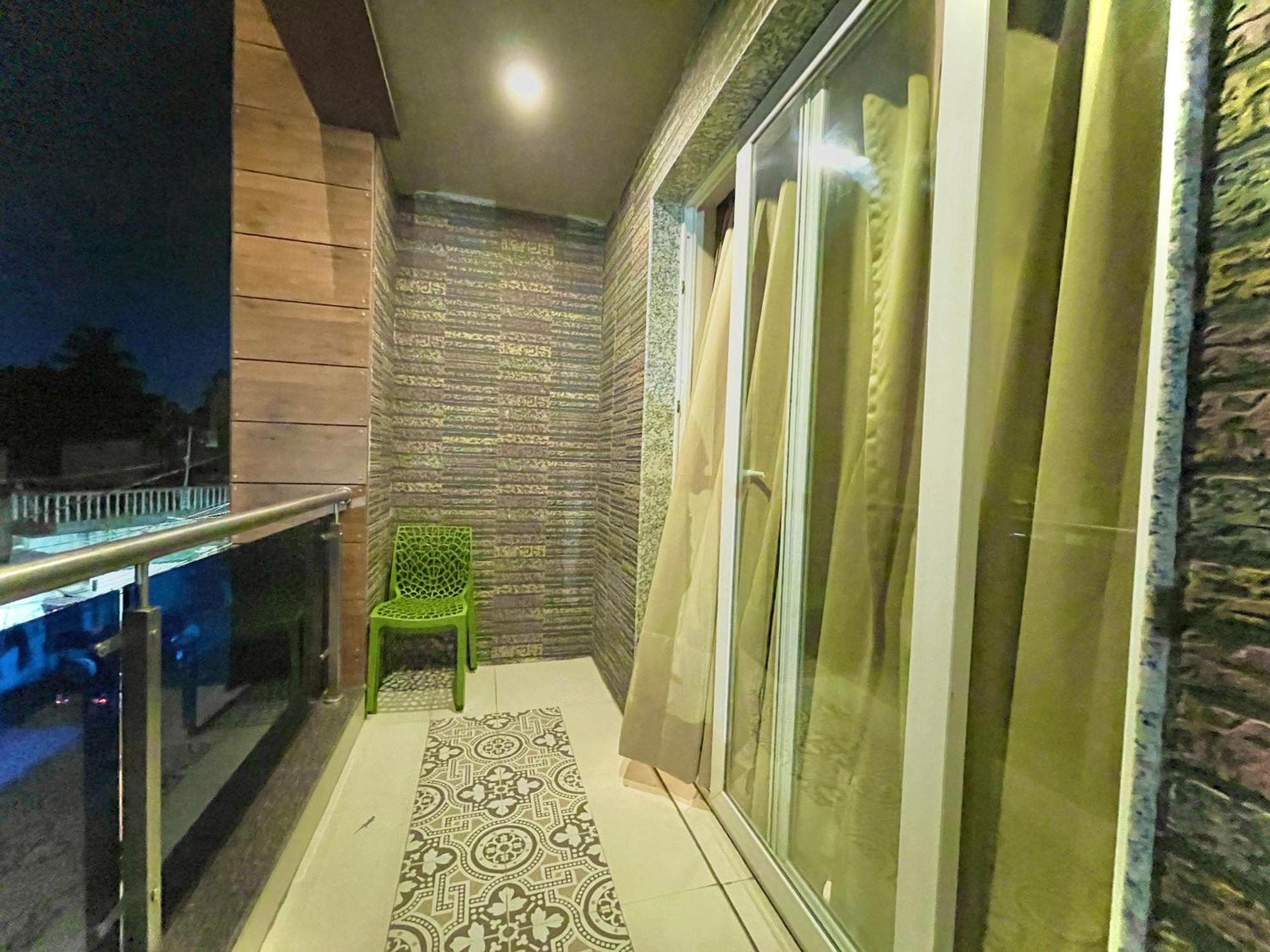 Hotel Kuber Palace ! Puri Near-Sea-Beach-And-Temple Fully-Air-Conditioned-Hotel With-Lift-And-Parking-Facility エクステリア 写真